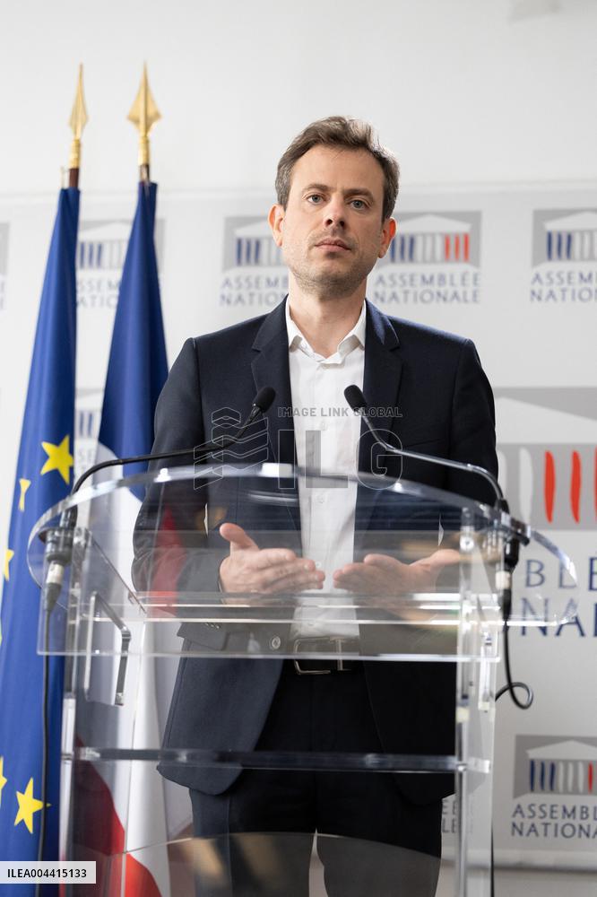 Committee of Inquiry into prevention of violence in schools gives a press conference - Paris RL