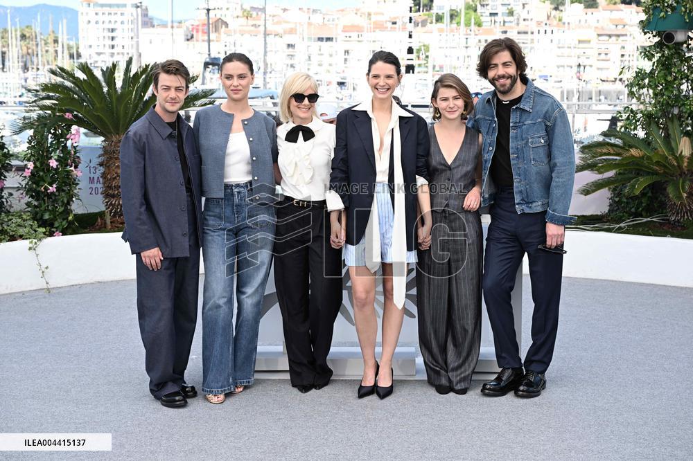 Cannes - Qui Brille au Combat Photocall