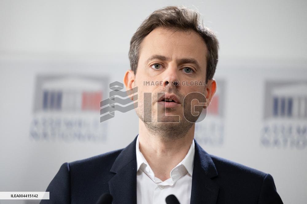 Committee of Inquiry into prevention of violence in schools gives a press conference - Paris RL