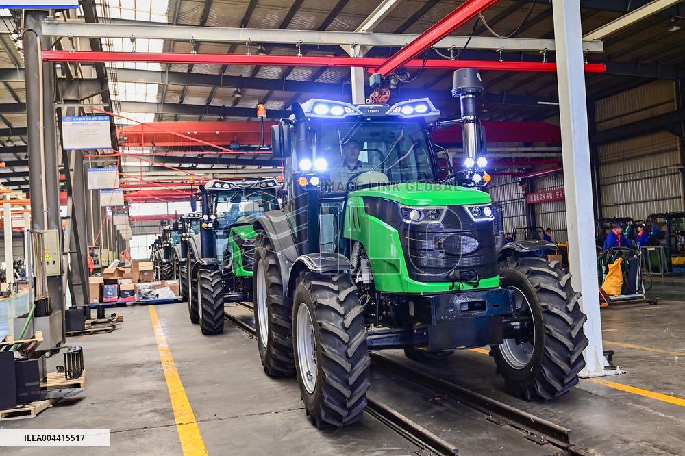 Chinese Agricultural Machinery Tractors Export To Russia