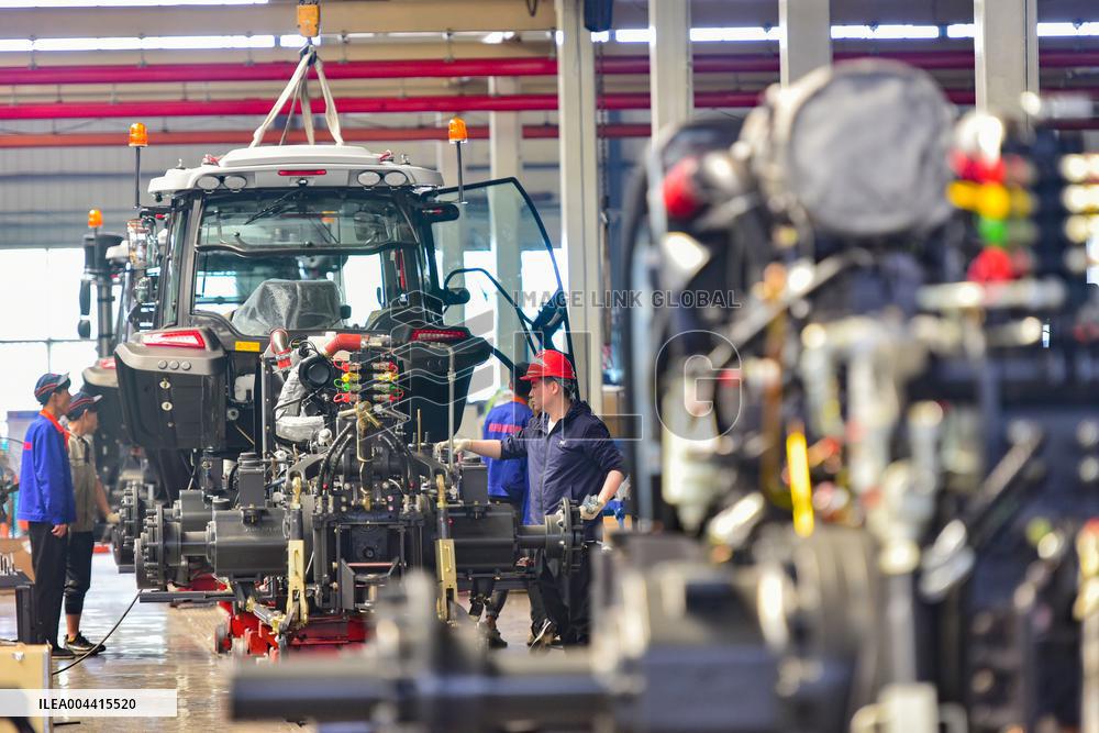 Chinese Agricultural Machinery Tractors Export To Russia