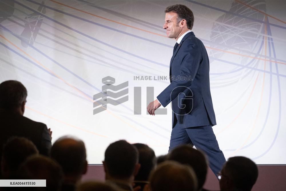 Global Markets Conference Attended by Emmanuel Macron - Romainville