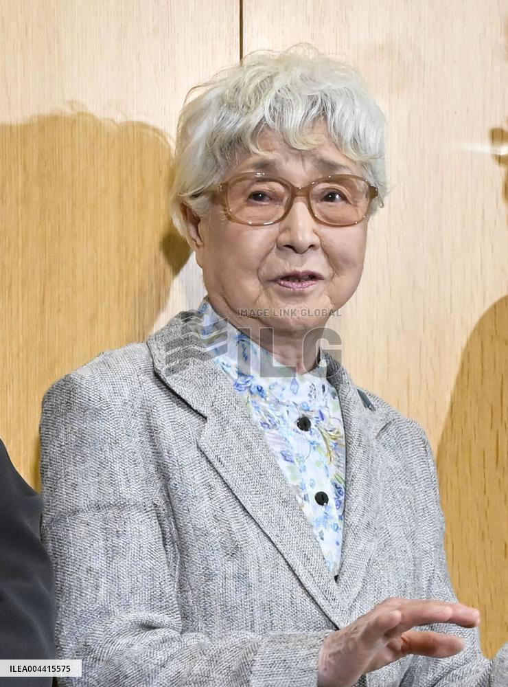 Relatives of abductees meet with new U.S. ambassador
