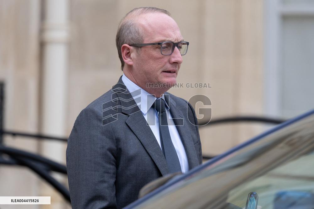 Weekly Cabinet Meeting - Paris