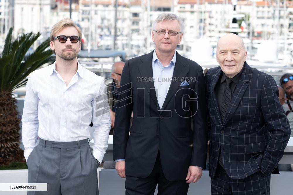 Cannes - Two Prosecutors photocall DN