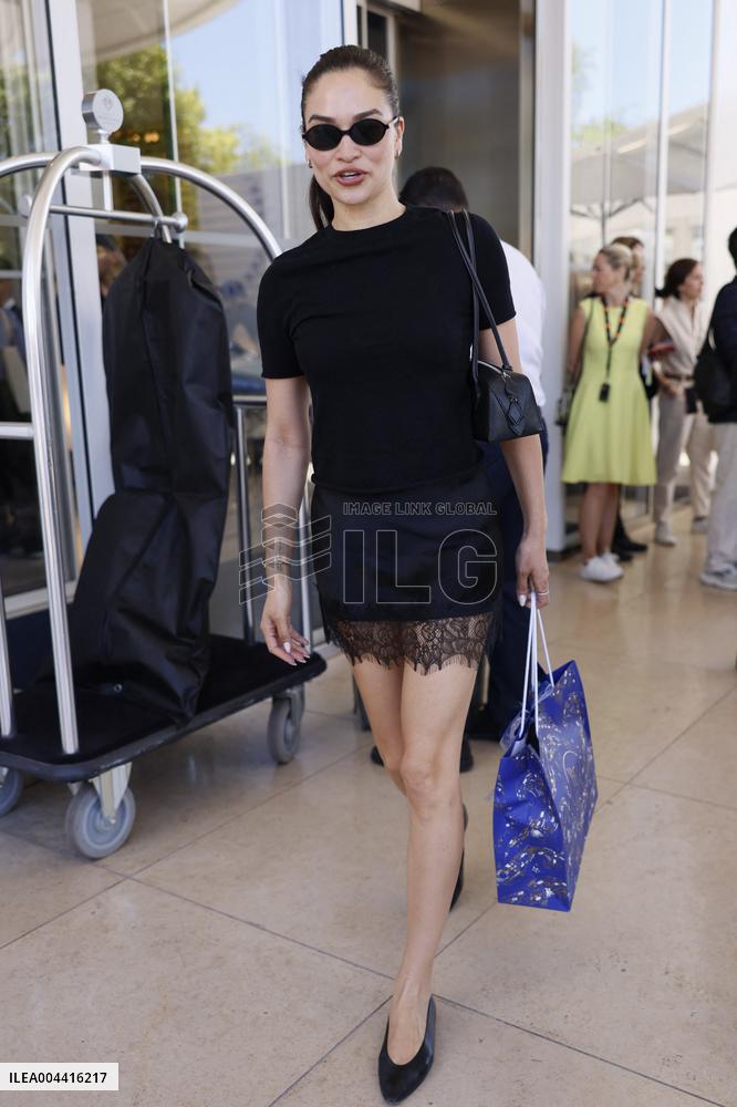 Cannes Shanina Shaik out Hotel Martinez MP