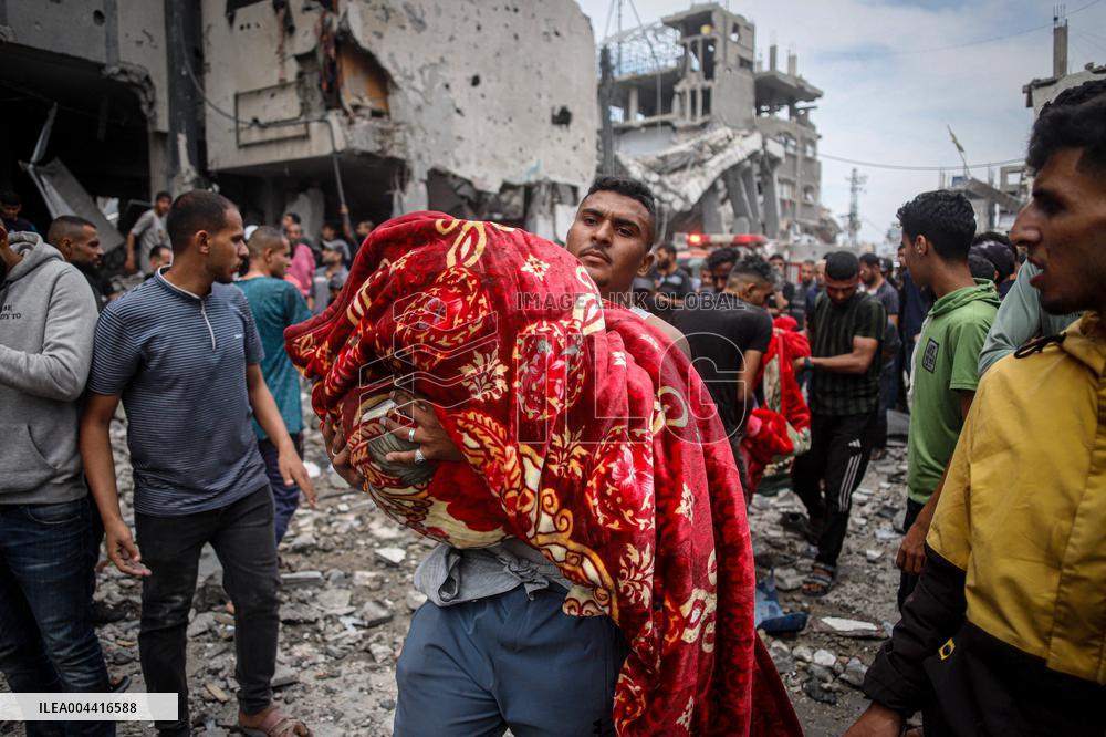 At Least 65 Palestinians Killed in Israeli Air Strikes - Gaza