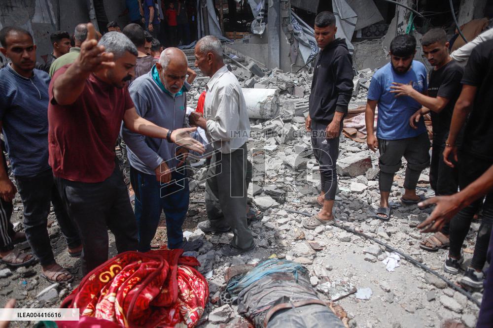 At Least 65 Palestinians Killed in Israeli Air Strikes - Gaza
