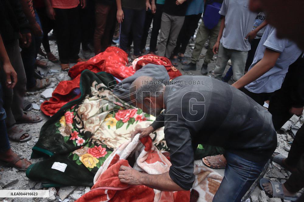 At Least 65 Palestinians Killed in Israeli Air Strikes - Gaza