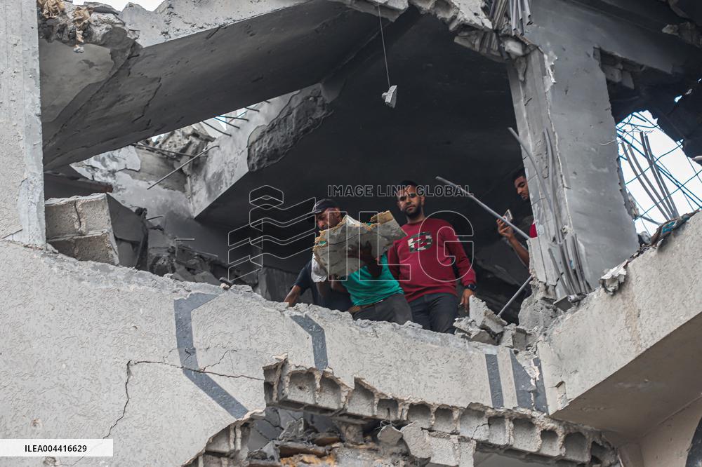 At Least 65 Palestinians Killed in Israeli Air Strikes - Gaza