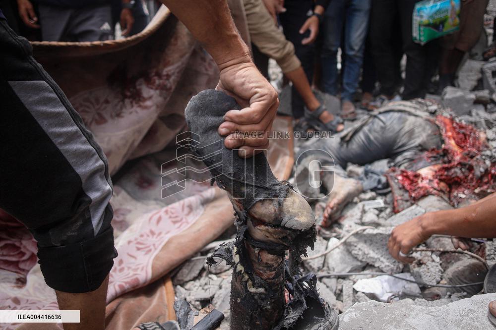 At Least 65 Palestinians Killed in Israeli Air Strikes - Gaza