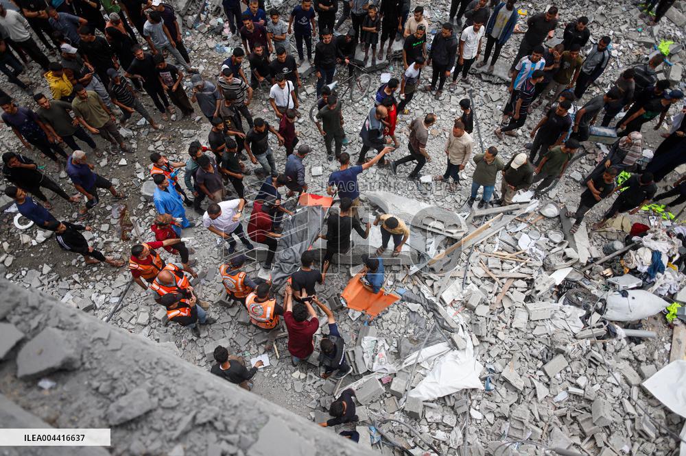 At Least 65 Palestinians Killed in Israeli Air Strikes - Gaza
