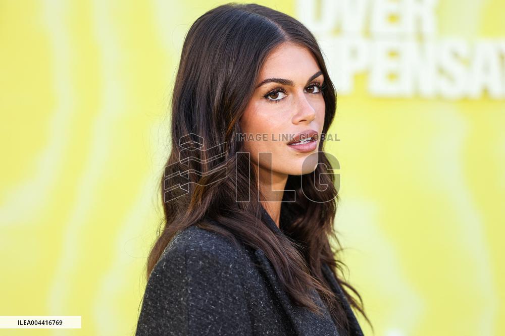 Overcompensating Premiere - LA