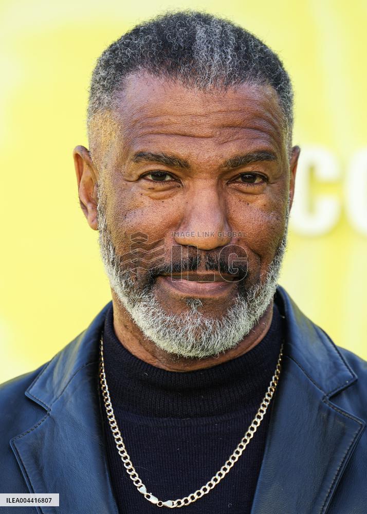 Overcompensating Premiere - LA