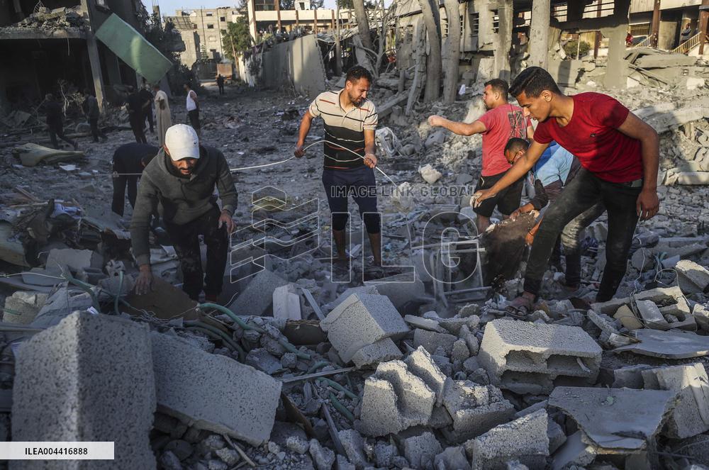 At Least 65 Palestinians Killed in Israeli Air Strikes - Gaza