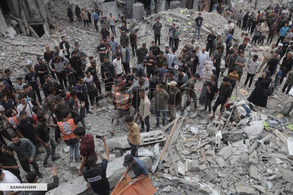 At Least 65 Palestinians Killed in Israeli Air Strikes - Gaza