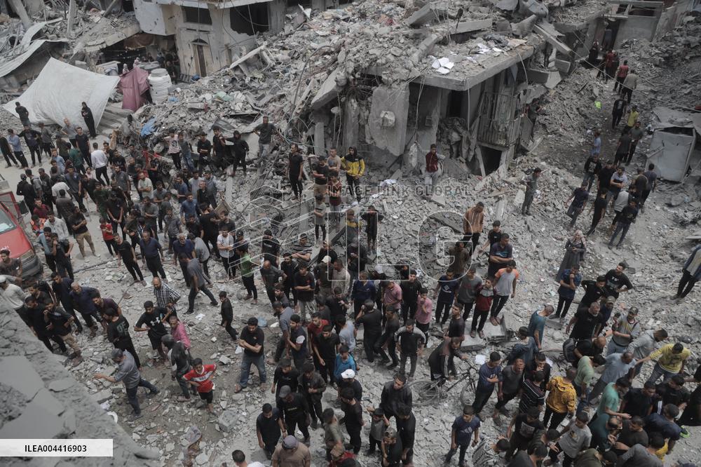 At Least 65 Palestinians Killed in Israeli Air Strikes - Gaza