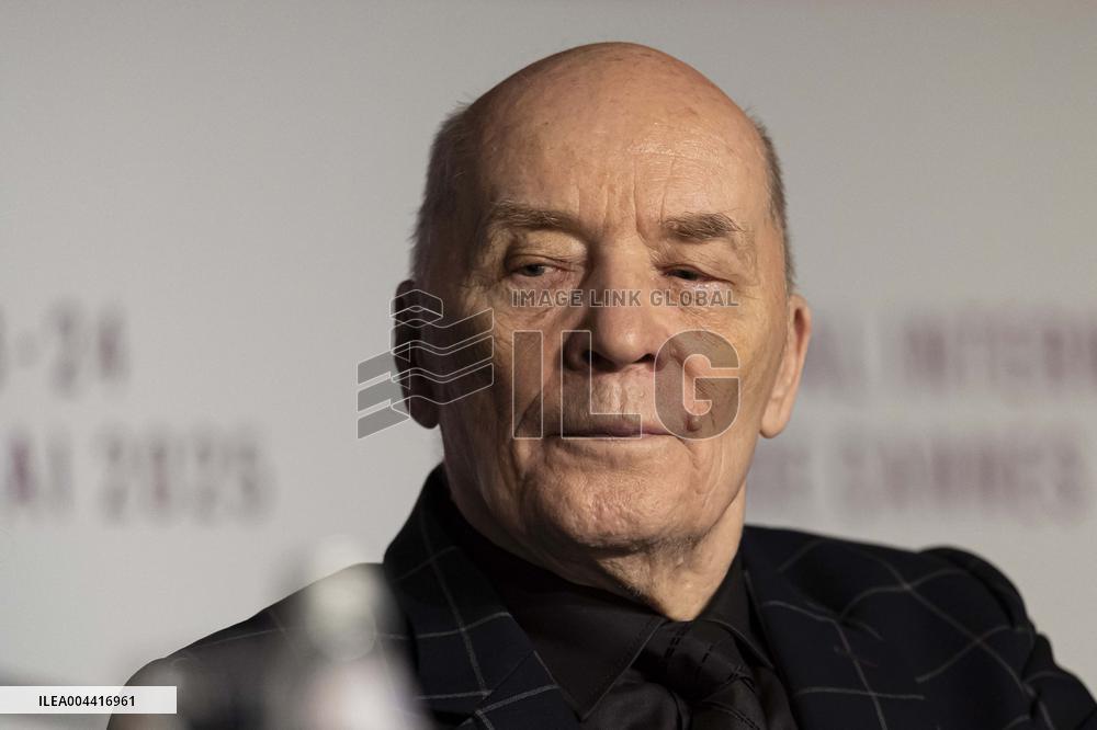 Cannes - Two Prosecutors Press Conference