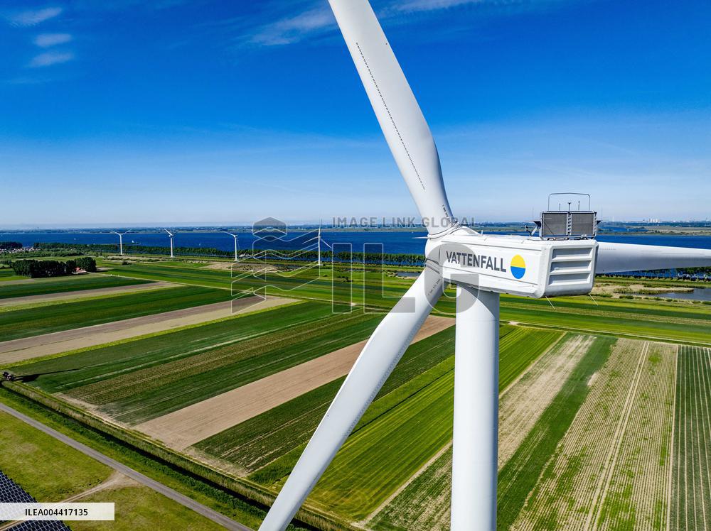Renewable Energy Park Illustrations - Netherlands