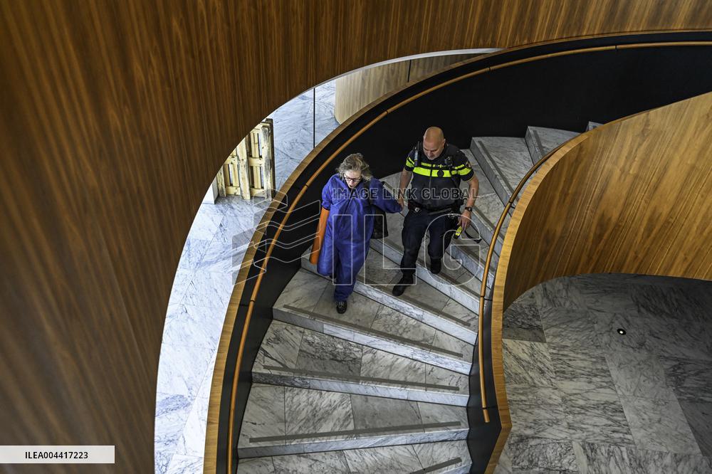 Protesters Occupy Maersk HQ - Rotterdam