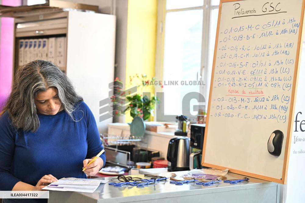 Addictovigilance Center Ilustrations - Paris