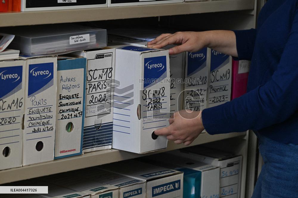 Addictovigilance Center Ilustrations - Paris