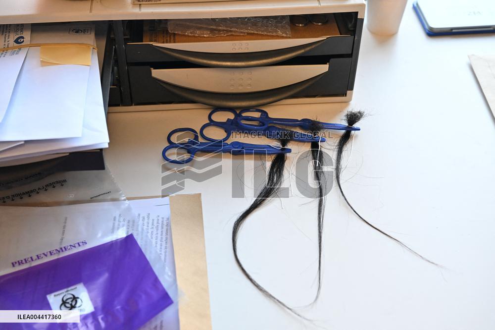 Addictovigilance Center Ilustrations - Paris