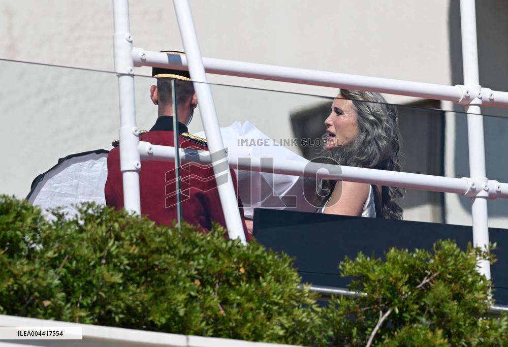Cannes - Andy Macdowell During Photo Session