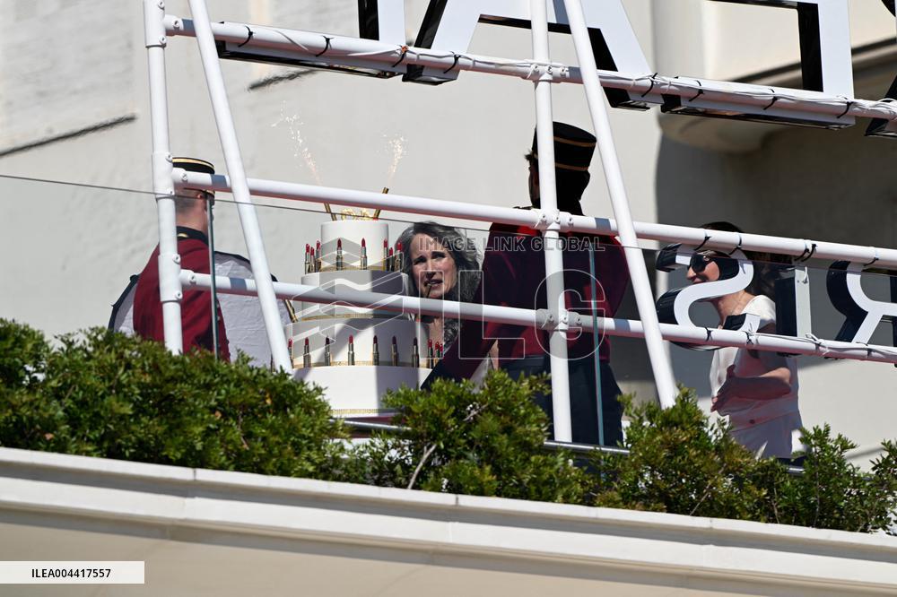 Cannes - Andy Macdowell During Photo Session