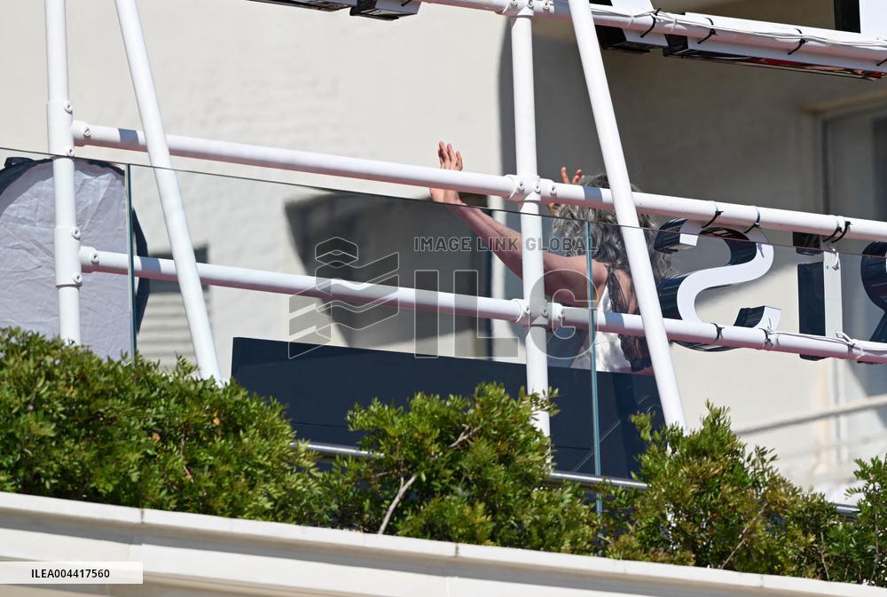 Cannes - Andy Macdowell During Photo Session