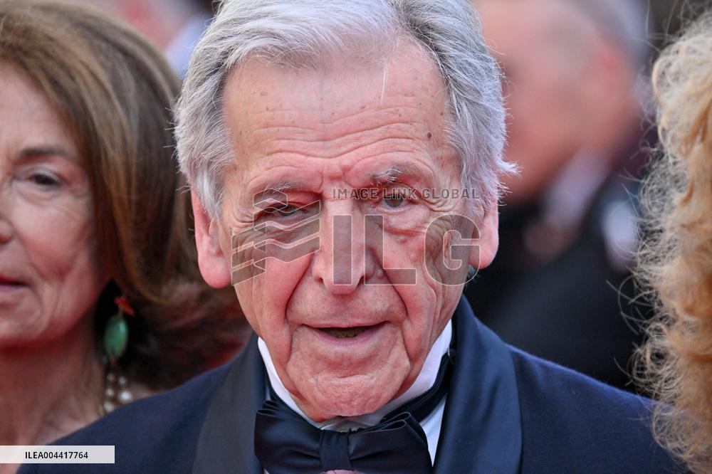 Cannes Dossier 137 Screening JR