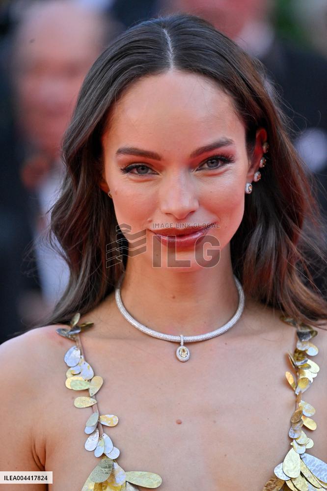 Cannes Dossier 137 Screening JR