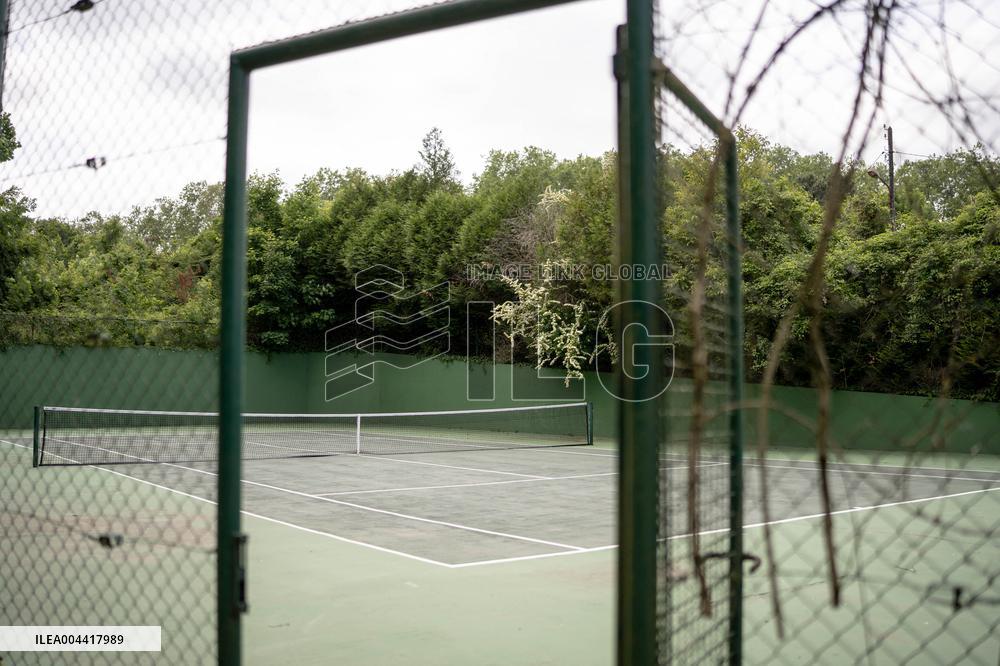 Karl Lagerfeld's house - Louveciennes AJ