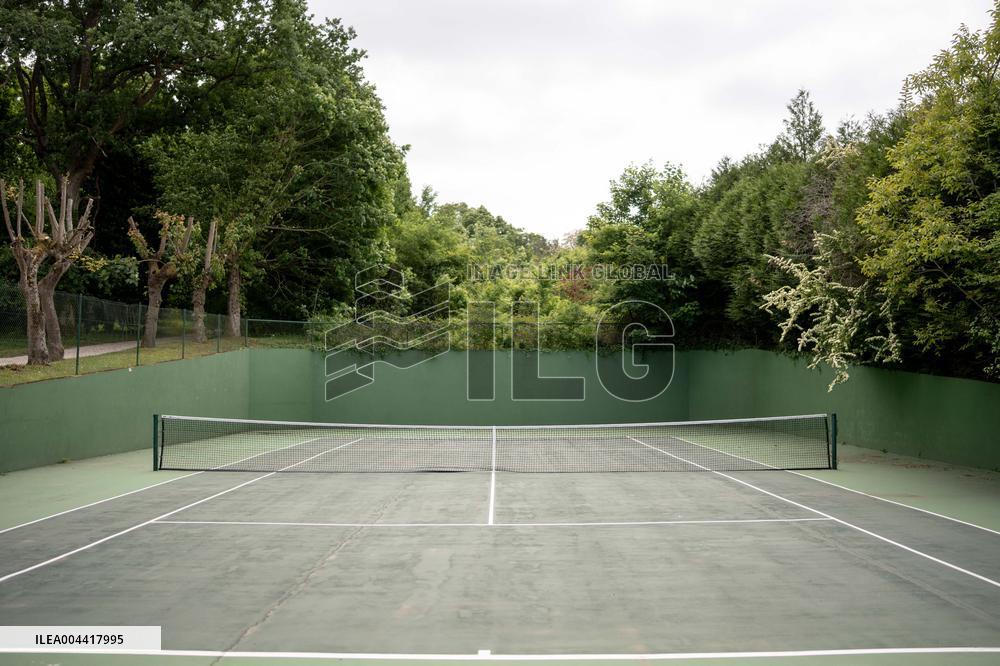 Karl Lagerfeld's house - Louveciennes AJ