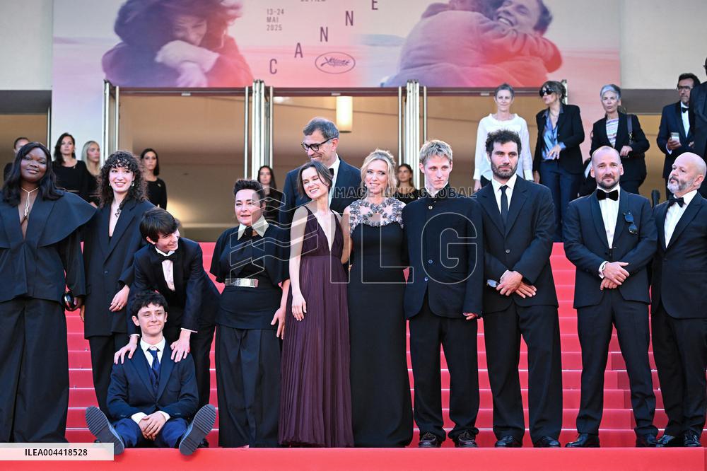 Cannes Dossier 137 Premiere AM