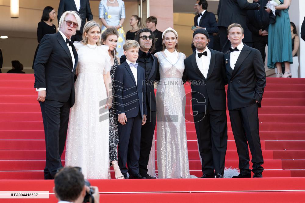 Cannes - Dossier 137 Red Carpet DN
