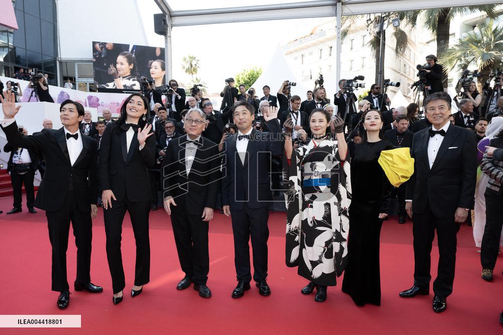 Cannes - Dossier 137 Red Carpet DN