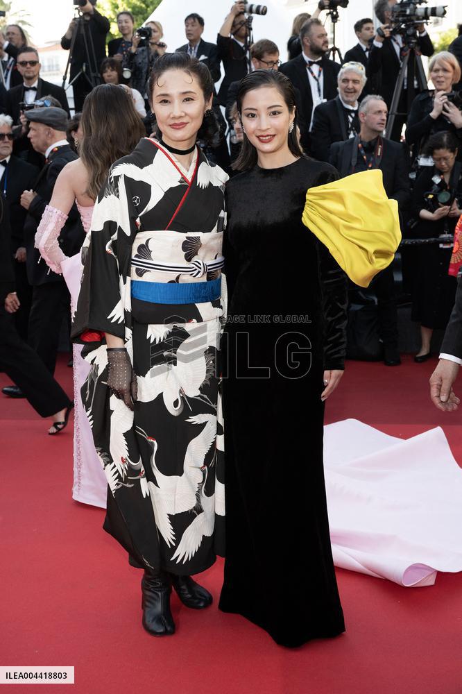 Cannes - Dossier 137 Red Carpet DN