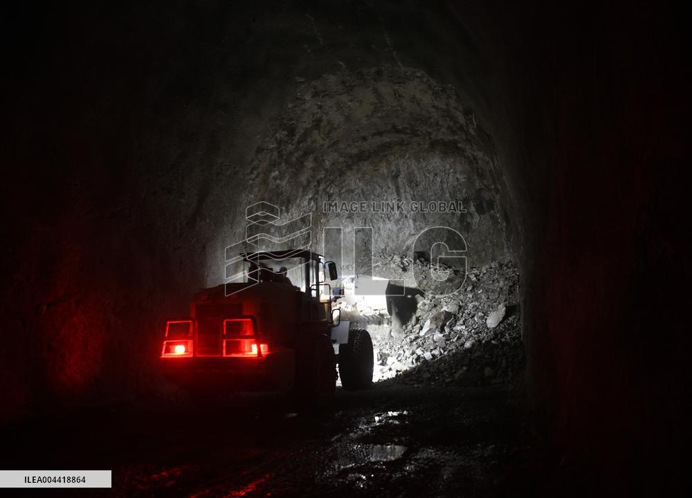 Rujin-Meizhou Railway Construction in Ganzhou