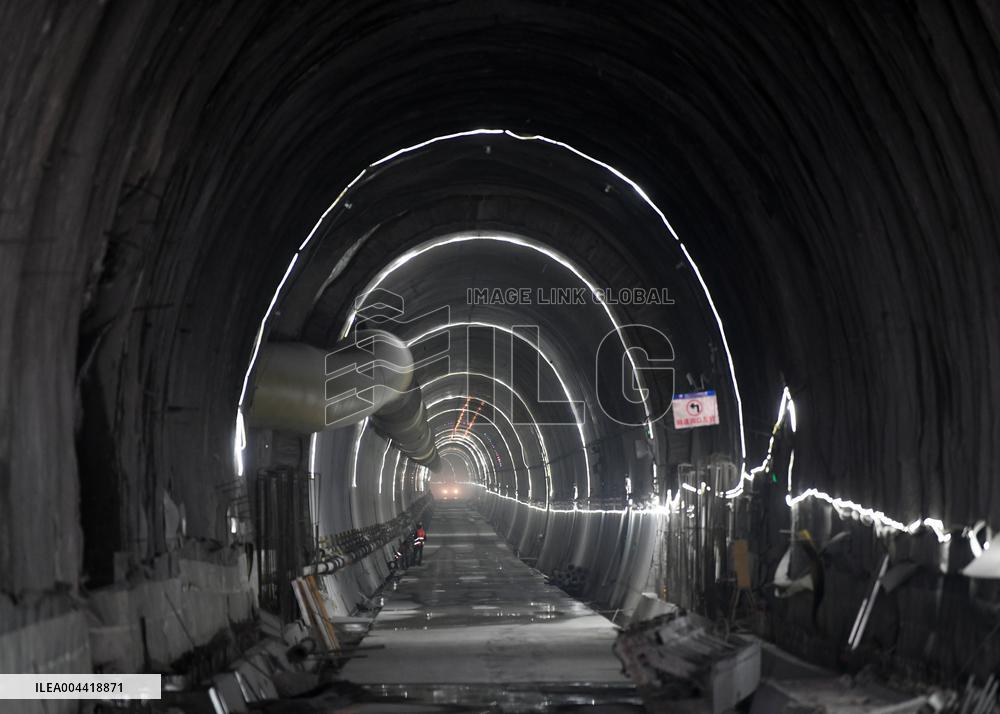 Rujin-Meizhou Railway Construction in Ganzhou