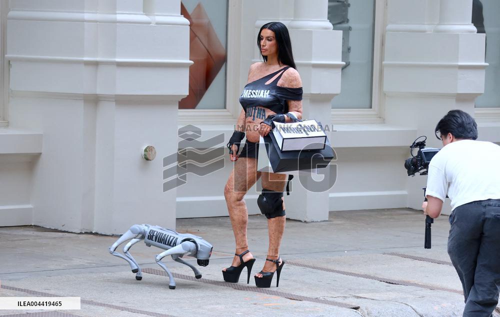 Sevdaliza During A Photoshoot - NYC