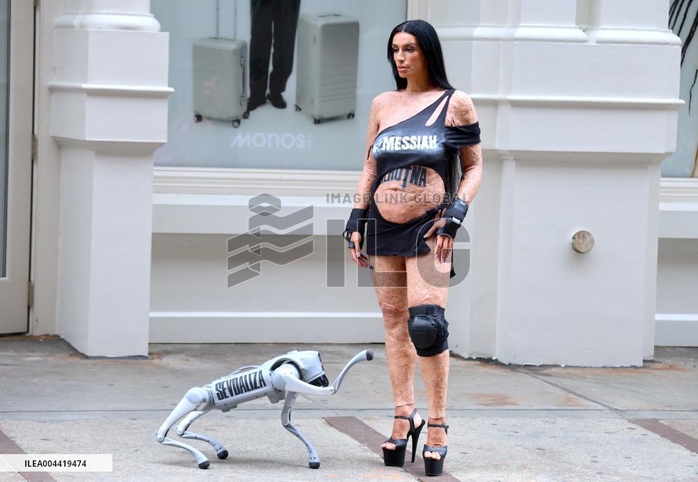 Sevdaliza During A Photoshoot - NYC