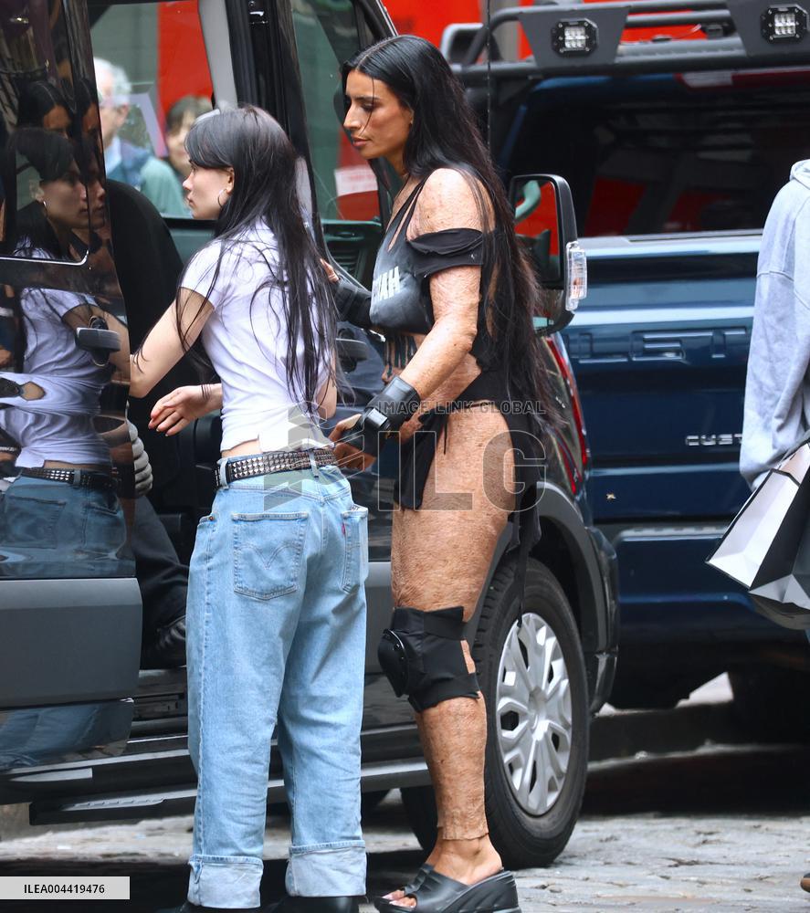 Sevdaliza During A Photoshoot - NYC
