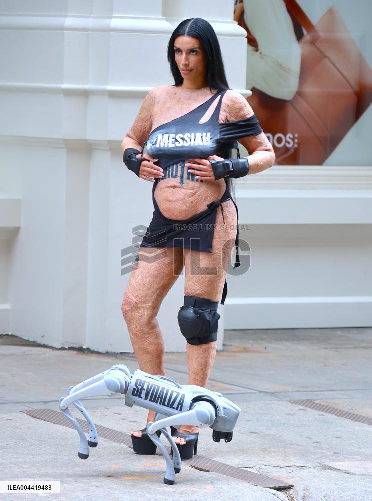 Sevdaliza During A Photoshoot - NYC