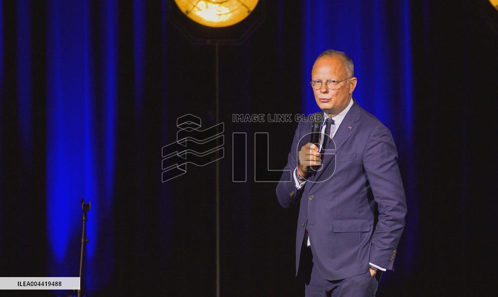 Edouard Philippe On A Trip To Loire-Atlantique - Pornic