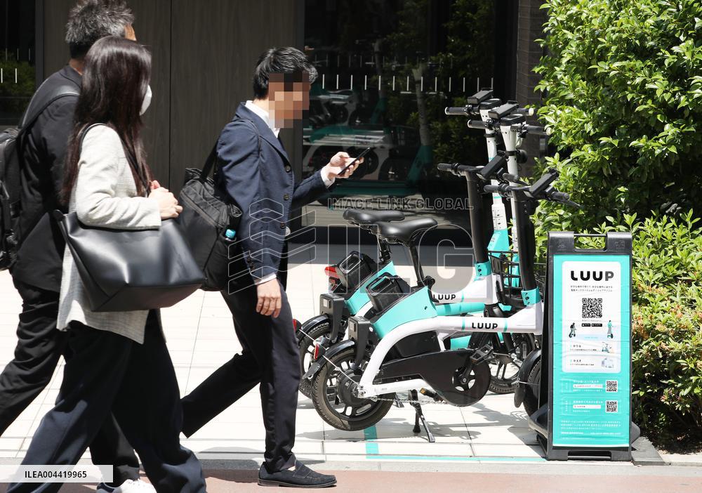 Electric bicycles sharing service LUUP