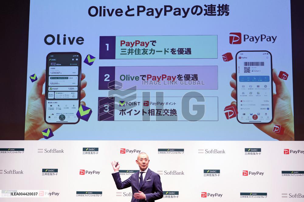 Sumitomo Mitsui FG and SoftBank tie up for personal settlement services