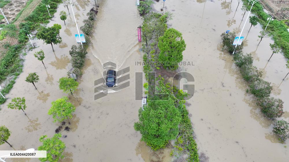 Rainstorm Red Alert in Liuzhou