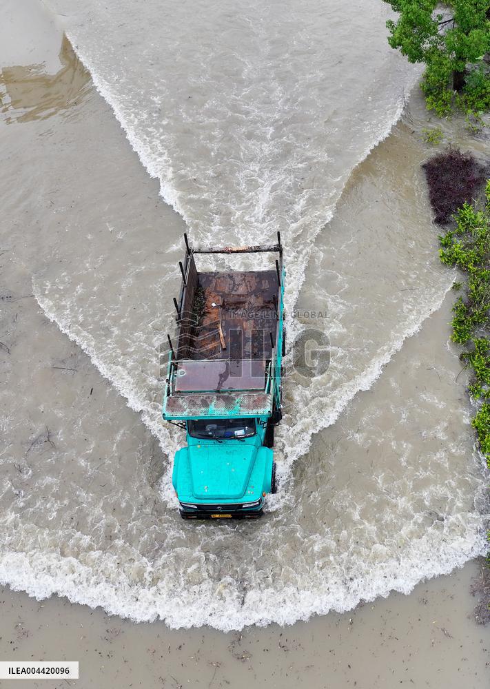 Rainstorm Red Alert in Liuzhou