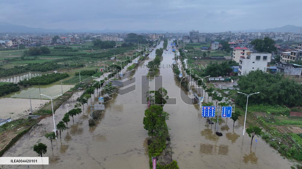 Rainstorm Red Alert in Liuzhou